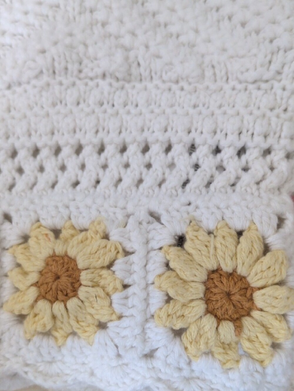 Hollister Crochet Crop Top White Daisy Trim Coquette Boho Y2K Cami - Picture 11 of 11